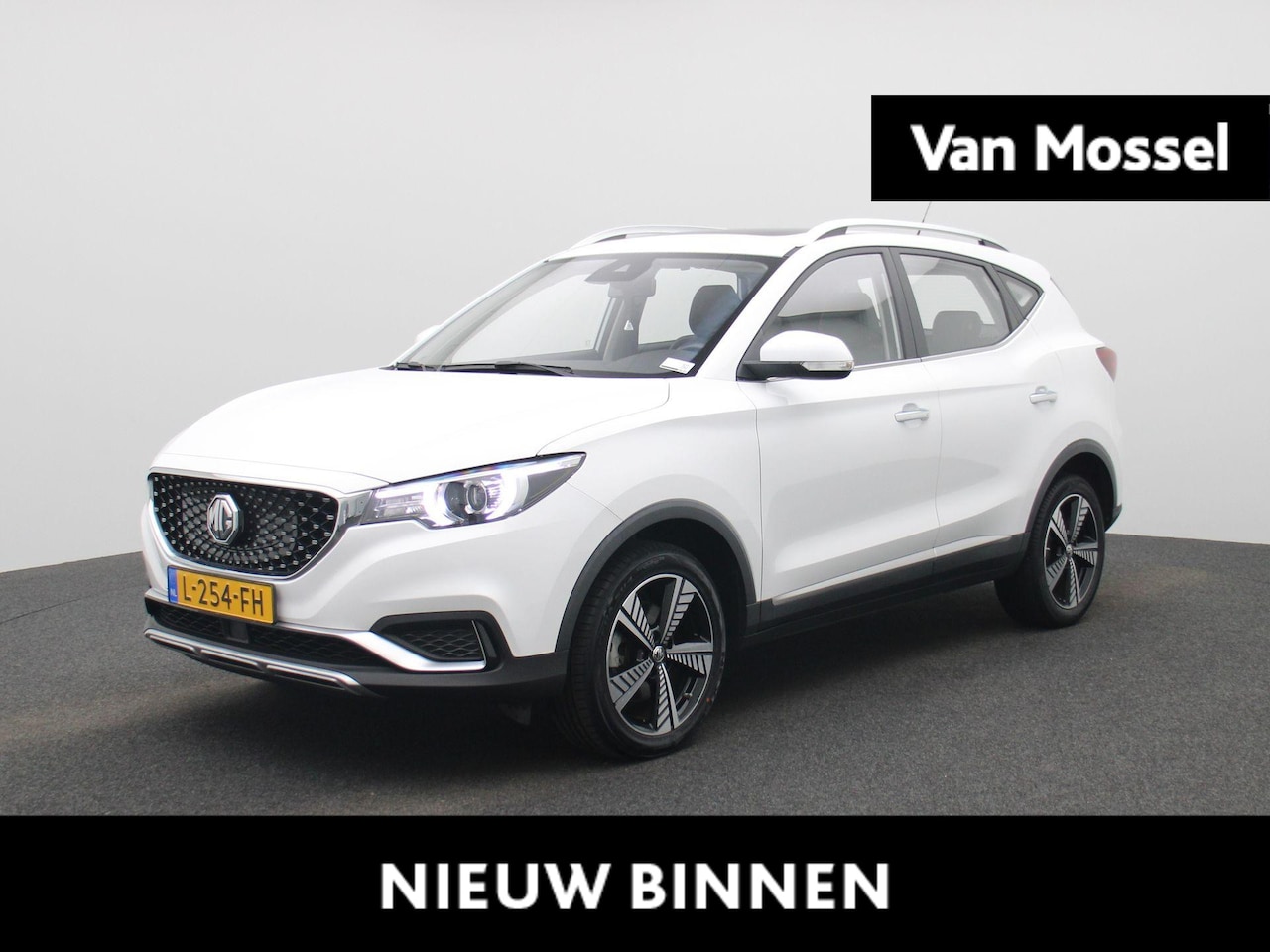 MG ZS - Luxury 45 kWh - AutoWereld.nl