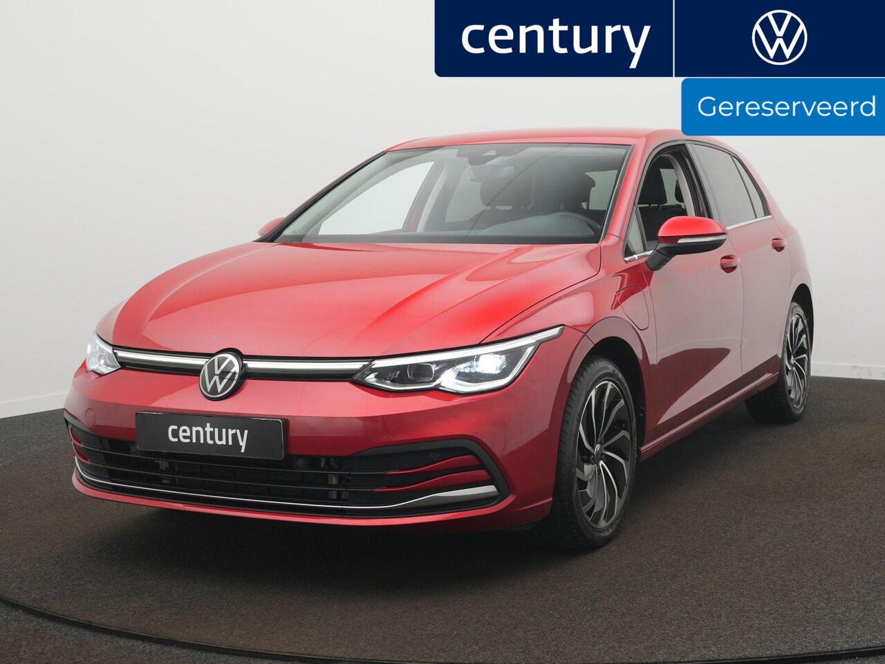 Volkswagen Golf - Style e-Hybrid Automaat | Navigatie | Camera | Trekhaak | LED | Camera | Sfeerverlichting - AutoWereld.nl