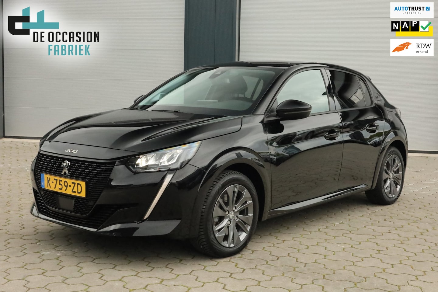 Peugeot e-208 - EV Blue Lease Allure 50 kWh Navi Camera Carplay - AutoWereld.nl