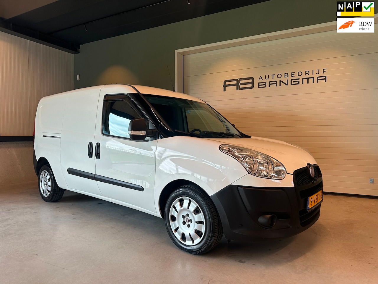 Fiat Doblò Cargo - 1.3 MultiJet Maxi INVALIDE ROLSTOEL UITVOERING|AUX+BLUETOOTH|TREKHAAK|ROLSTOEL LIFT|ASS ER - AutoWereld.nl