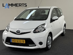 Toyota Aygo - 1.0 VVT-i Now Navigatie / Airco / Bluetooth / 5 DRs / Centr. vergr