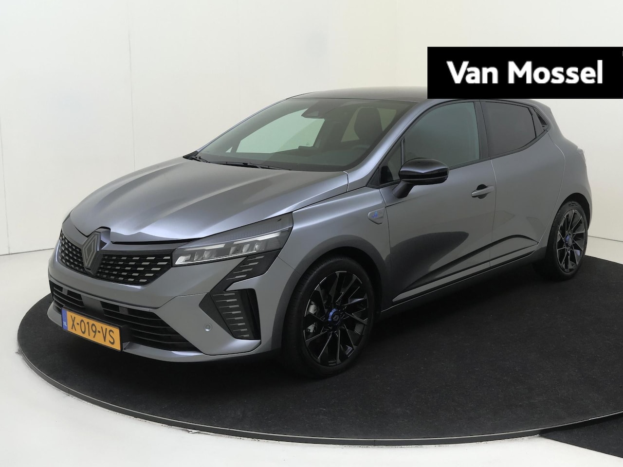 Renault Clio - 1.6 E-Tech Full Hybrid 145 esprit Alpine | Navigatie | Parkeersensoren & Camera | Pack Win - AutoWereld.nl