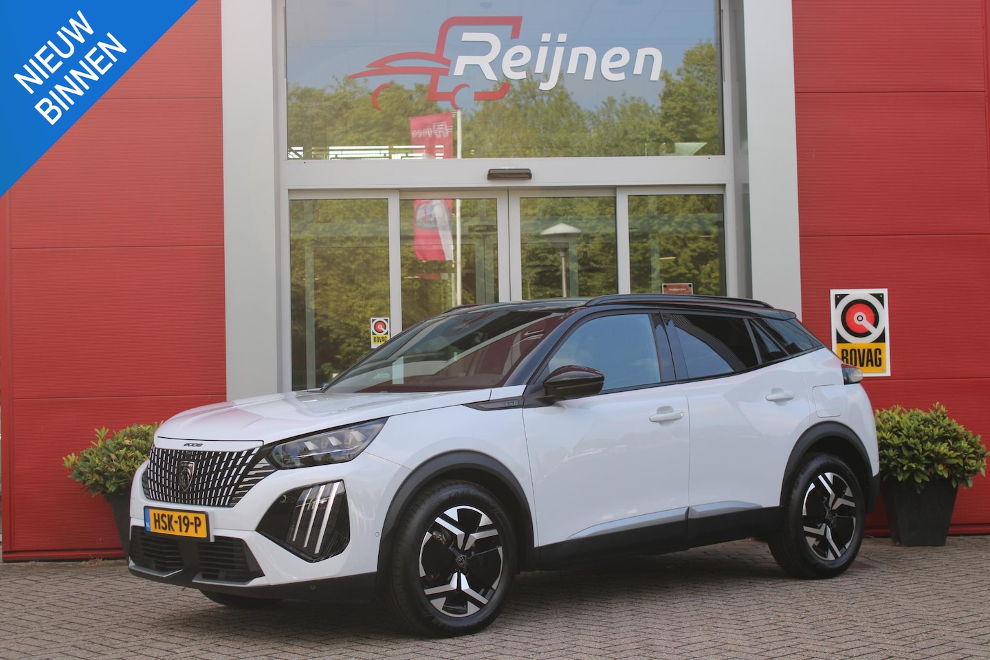 Peugeot 2008 - 1.2 Hybrid 145 GT PACK | ELEKTRISCH BEDIENBARE BESTUURDERSSTOEL | NAVIGATIE | FULL LED KOP - AutoWereld.nl
