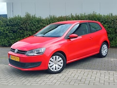 Volkswagen Polo - 1.2 51KW 3D Comfortline Airco Navigatie