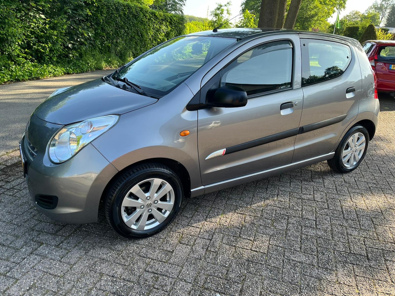 Suzuki Alto - 1.0 68pk Celebration - AutoWereld.nl