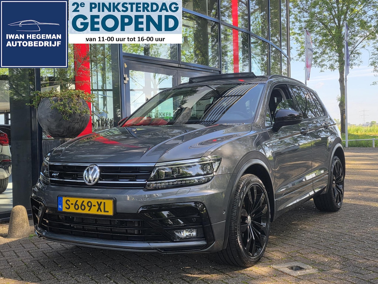 Volkswagen Tiguan - 2.0 TSI 230PK 4Motion Highline Business R-Line AUTOMAAT | Wegkl. Trekhaak | Panoramadak | - AutoWereld.nl