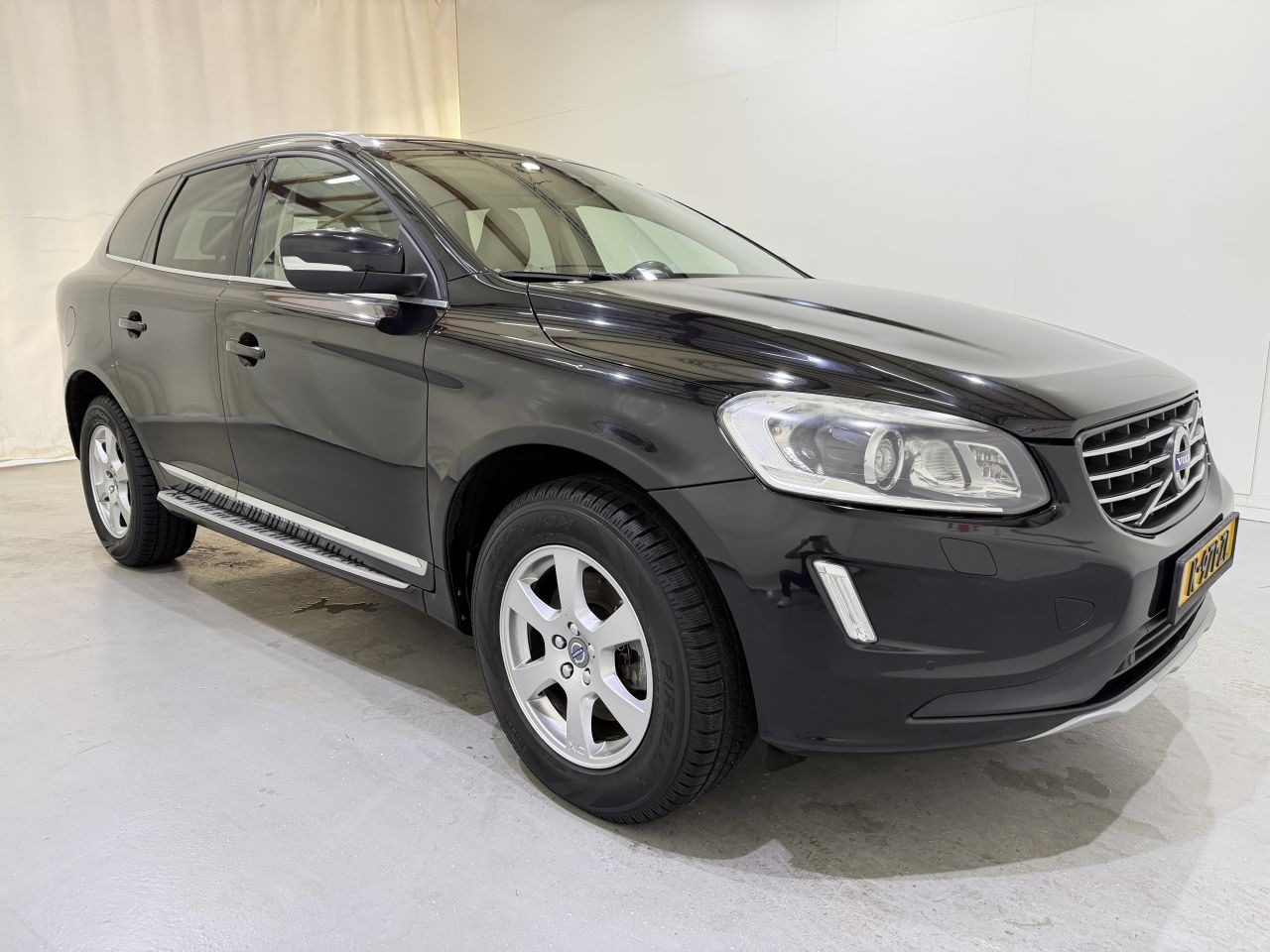 Volvo XC60 - Xc-60 2.0 T5 FWD Summum Autom. - AutoWereld.nl