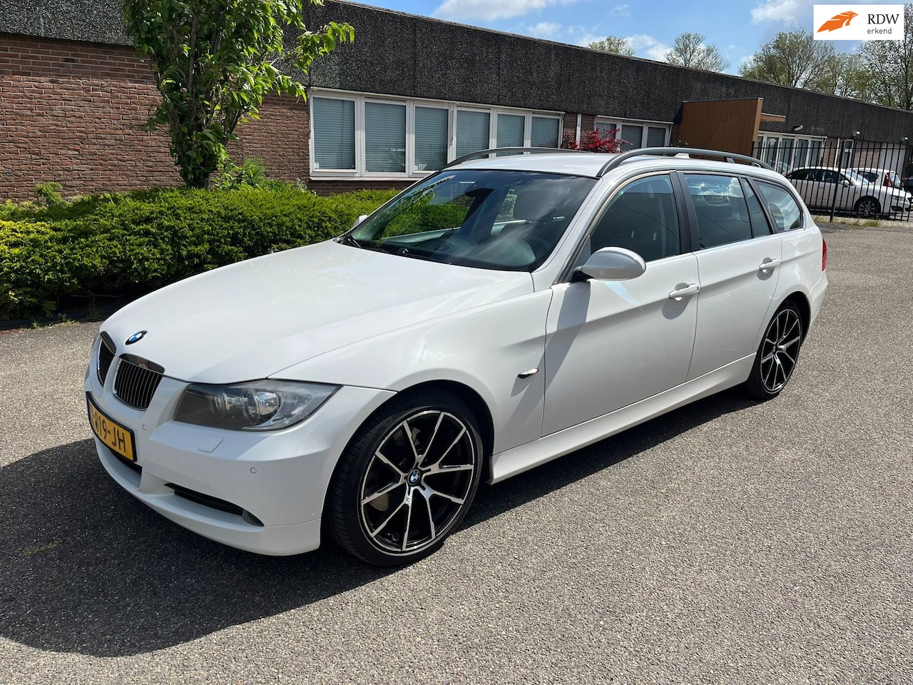 BMW 3-serie Touring - 325i Automaat Leder Boekjes N.A.P - AutoWereld.nl