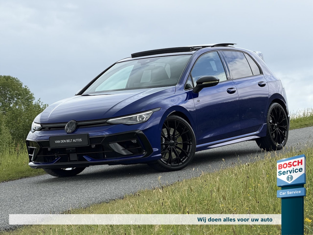 Volkswagen Golf - 8.5 2.0 TSI 333PK R 4Motion Performance / Black line / Full Option / Pano / Akrapovic / In - AutoWereld.nl