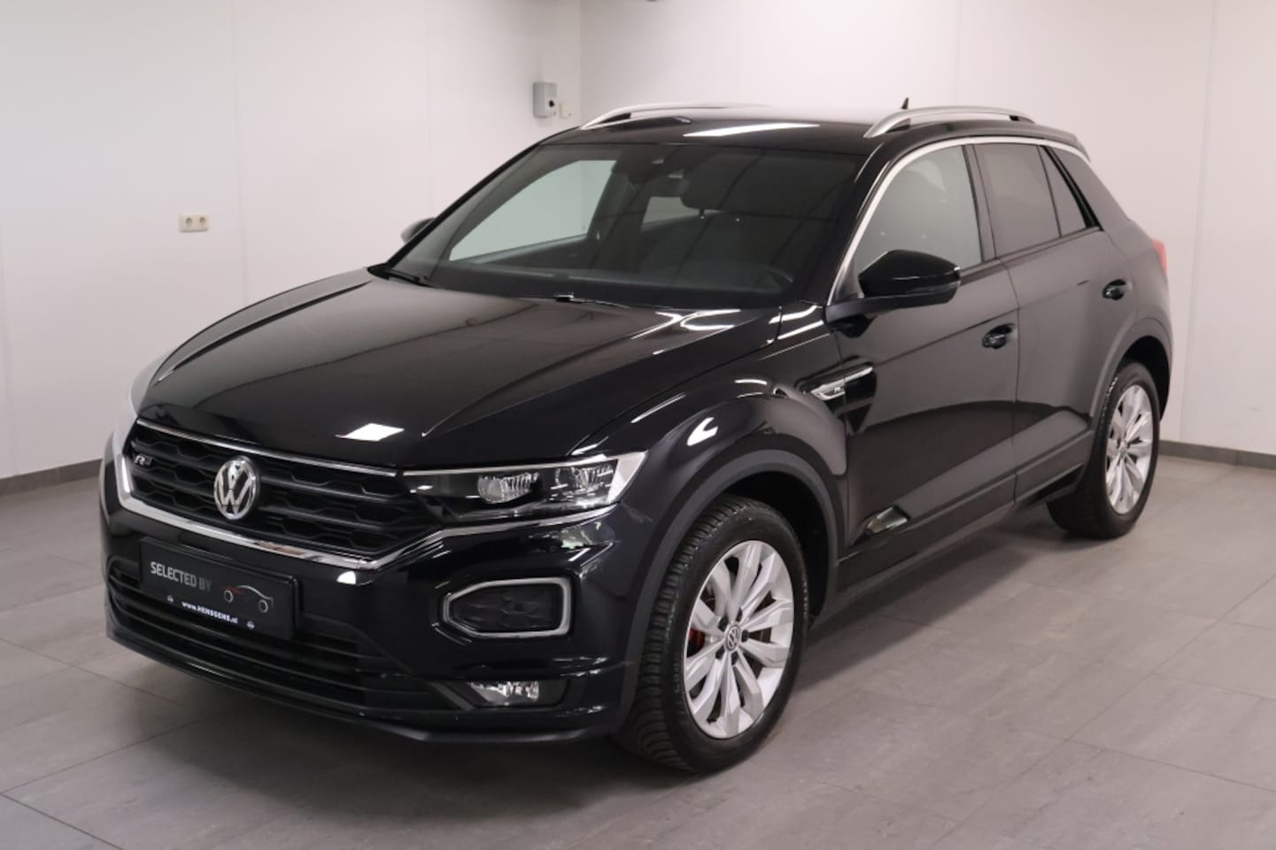 Volkswagen T-Roc - 1.5 TSI Sport Business R-Line | AUTOMAAT - AutoWereld.nl