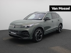 Volkswagen Tiguan - 1.5 eHybrid R-Line Edition 272 PK| Panoramadak | Trekhaak | Lederen Stoelen Met Geheugen |