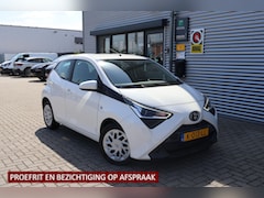 Toyota Aygo - 1.0 VVT-i x-play 1e Eigenaar | Dealer Onderh | BTW | NAP | Camera | Navi | Carplay | Full