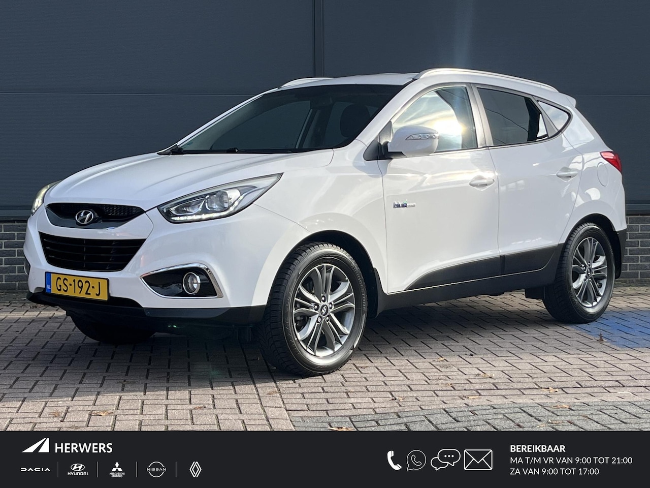 Hyundai ix35 - 1.6i GDI Go! / Trekhaak / Navigatie / Camera / Parkeersensoren Achter / Climate Control / - AutoWereld.nl