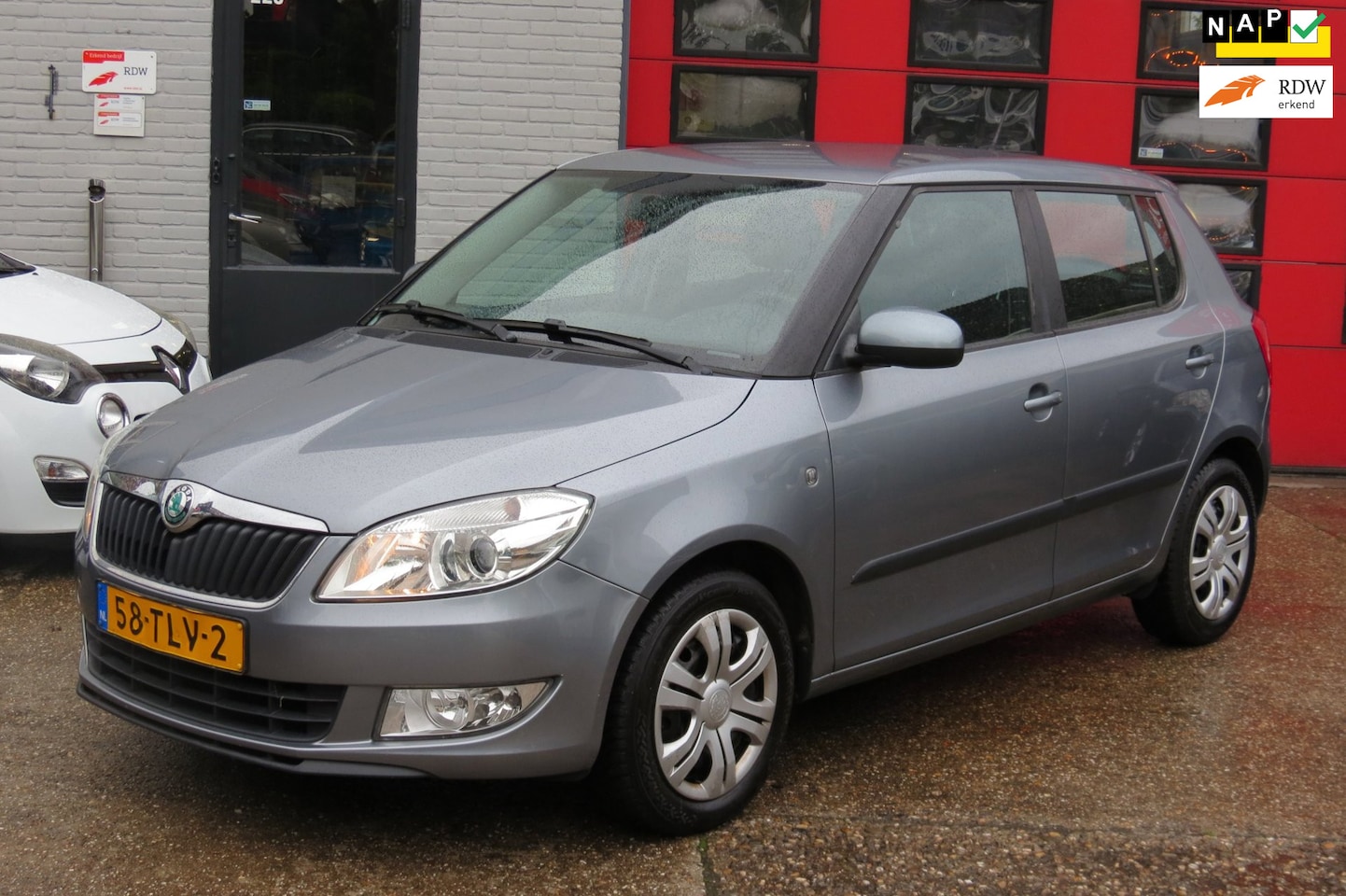 Skoda Fabia - 1.2 TSI Ambition . AIRCO, NWE APK , Trekhaak - AutoWereld.nl