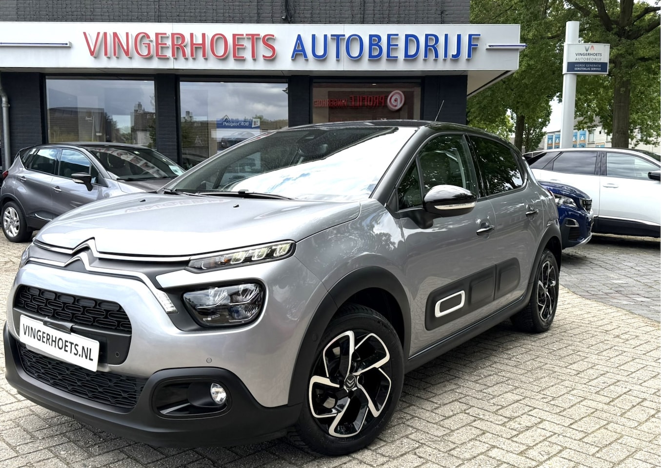 Citroën C3 - 100 Pk Benzine *** AUTOMAAT *** * Navigatie * Stoelverwarming * Climate & Cruise Control * - AutoWereld.nl