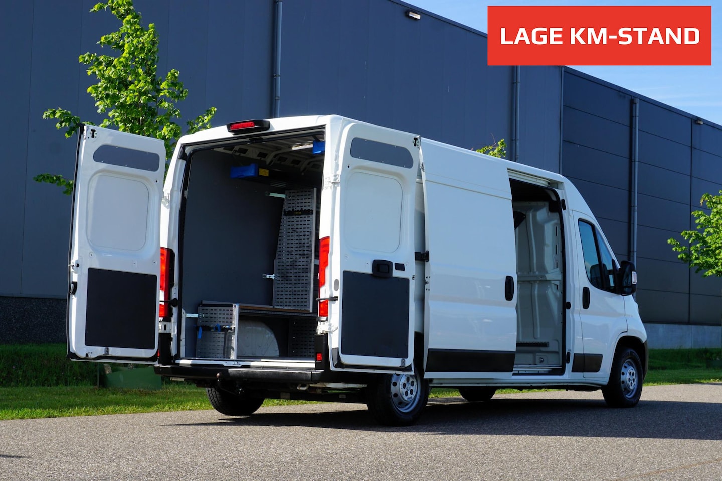 Peugeot Boxer - 335 2.2 BlueHDi 165 L3H2 Premium Mobiele Werkplaats |Sortimo inrichting |Wandstroom |2 sto - AutoWereld.nl