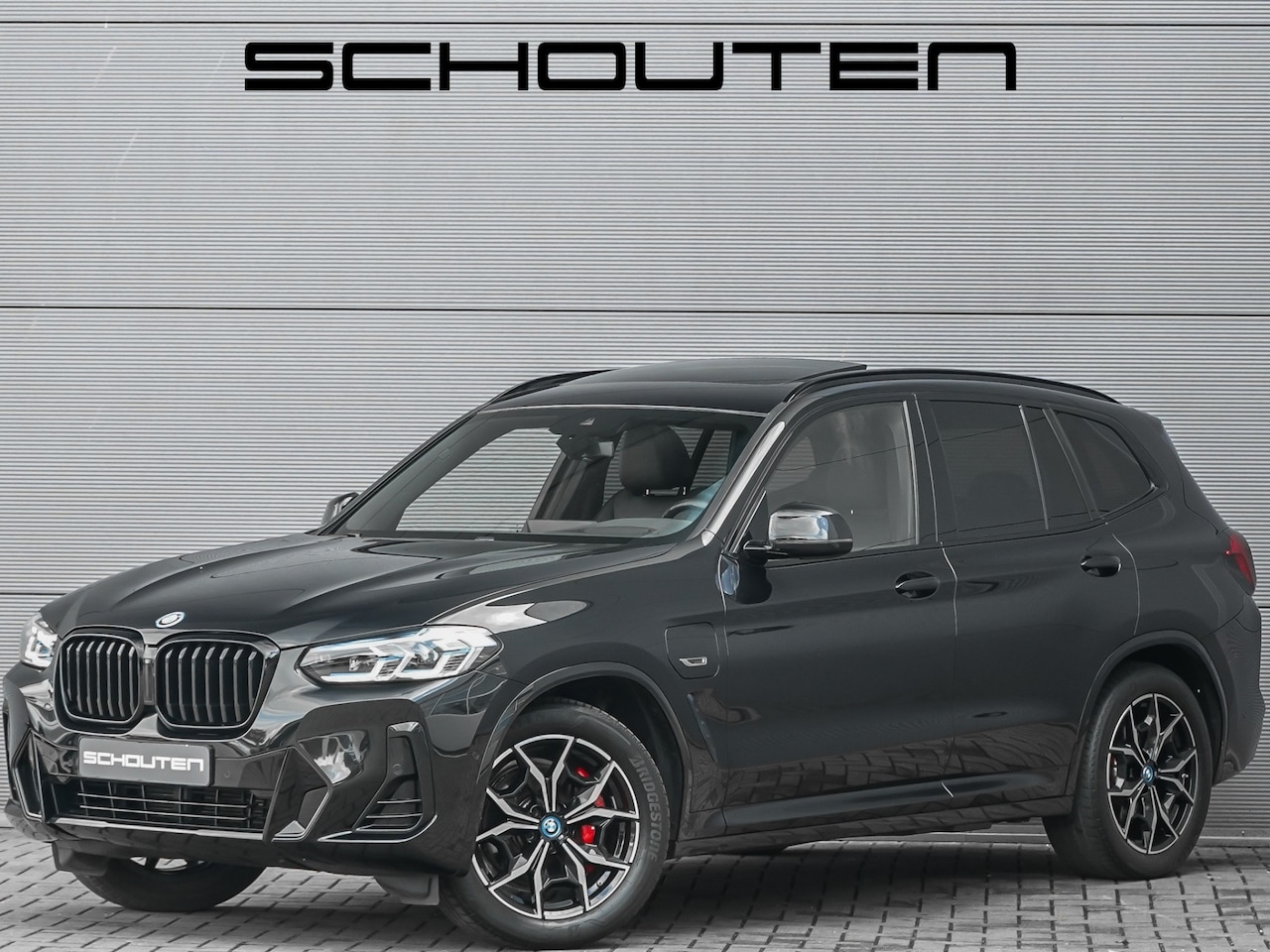 BMW X3 - xDrive30e M-Sport Facelift Pano HUD Laser Trekhaak - AutoWereld.nl
