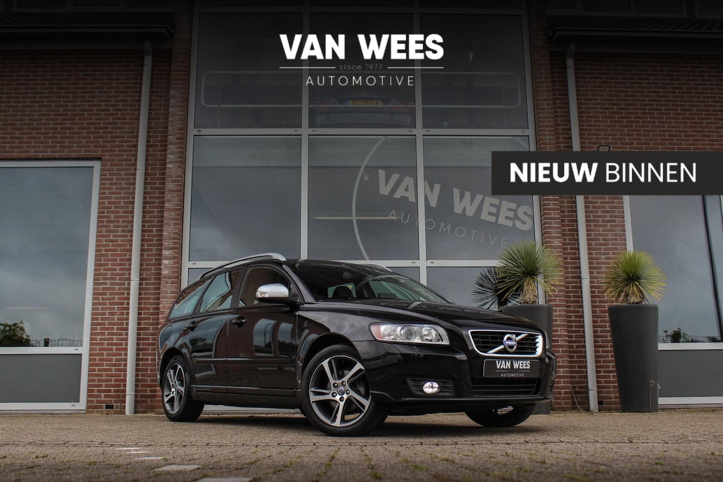 Volvo V50 - 2.0 Kinetic | NL auto | 3e eigenaar | Xenon | Stoelverwarming | Cruise control | Navigatie - AutoWereld.nl