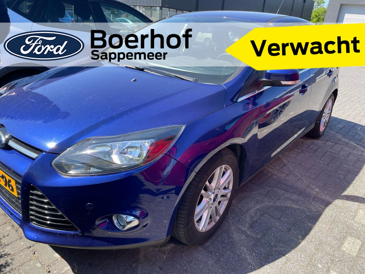 Ford Focus - Titanium | Trekhaak | Parkeersensoren V+A | Keyless | Navi | Voorruitverw. | Auto-Inparker - AutoWereld.nl