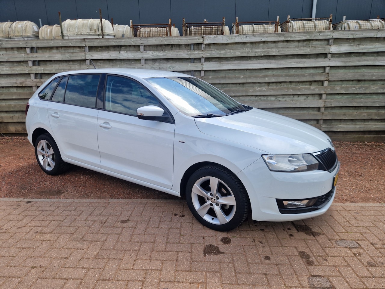 Skoda Rapid Spaceback - 1.0 TSI Greentech Clever Navigatie - AutoWereld.nl