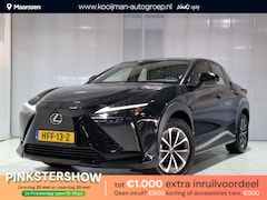 Lexus RZ - 450e Comfort Line 71 kWh | 4WD| NIEUW | 17% bijtelling | Dodehoek detectie | Stoelverwarmi
