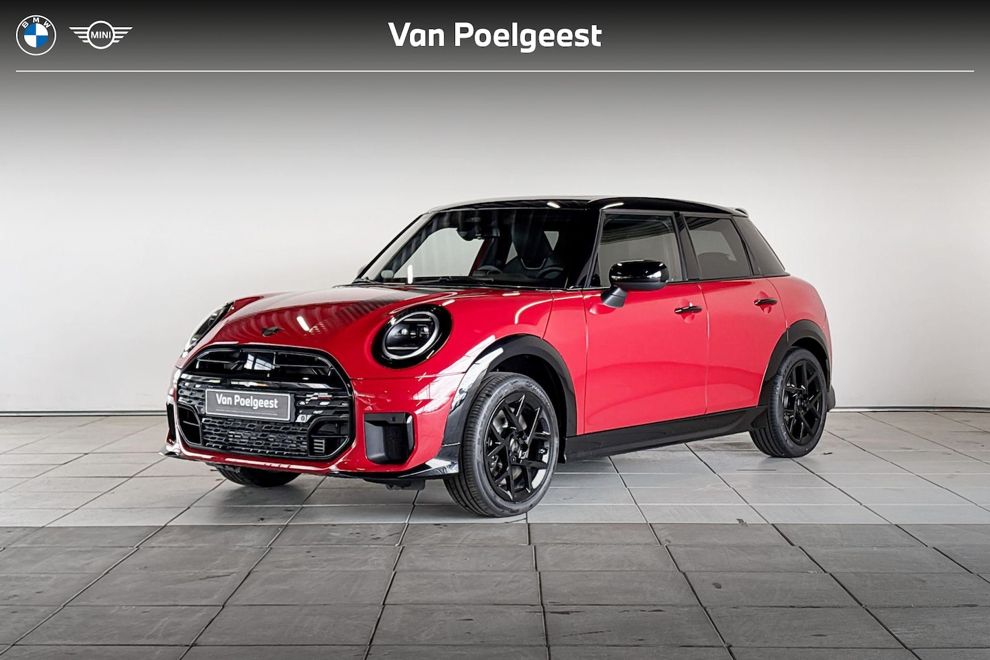 MINI Cooper - 5-deurs 1.5 Cooper C John Cooper Works M | 17 inch John Cooper Works Sprint Spoke black - AutoWereld.nl
