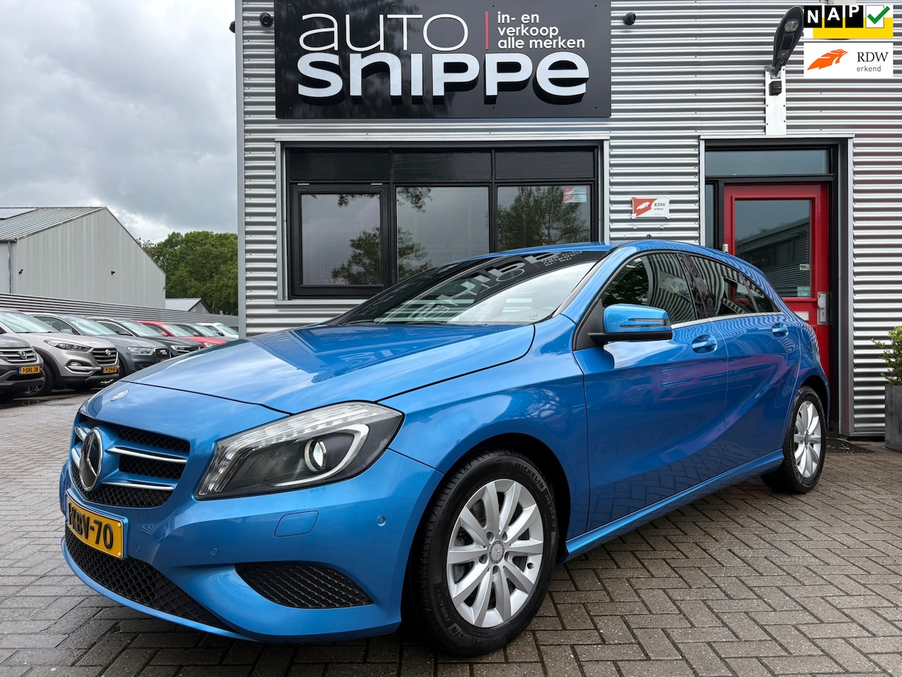 Mercedes-Benz A-klasse - 180 Ambition -AUTOMAAT-ORIGINEEL NEDERLANDS!-DEALER ONDERHOUDEN-XENON-BLUETOOTH-CRUISECONT - AutoWereld.nl