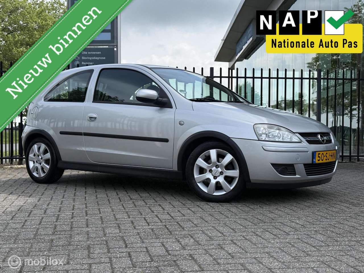 Opel Corsa - 1.4-16V Silverline | Airco | Cruise | Nieuwe APK - AutoWereld.nl