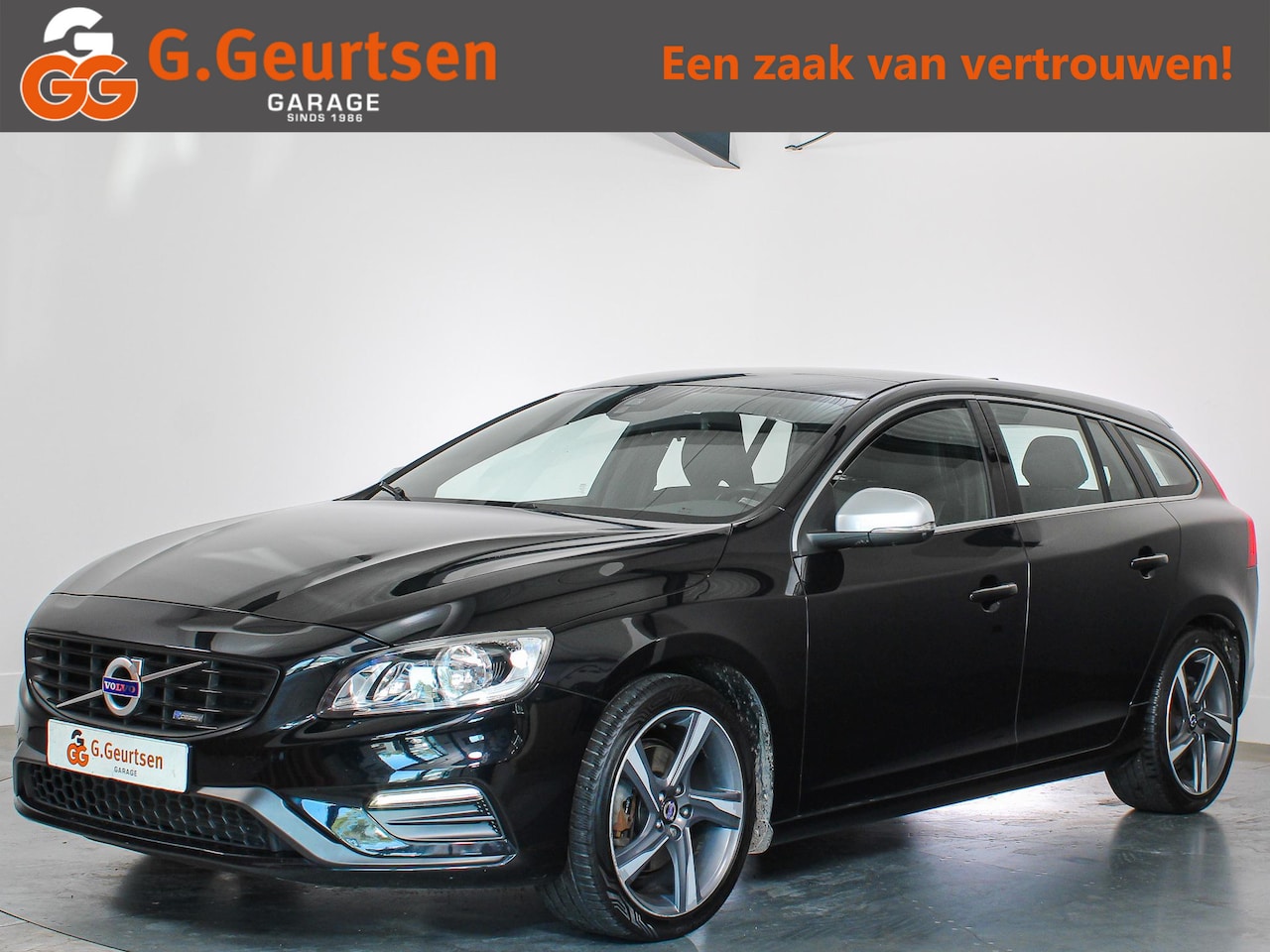 Volvo V60 - 1.6 T3 R-Design Trekhaak, - AutoWereld.nl