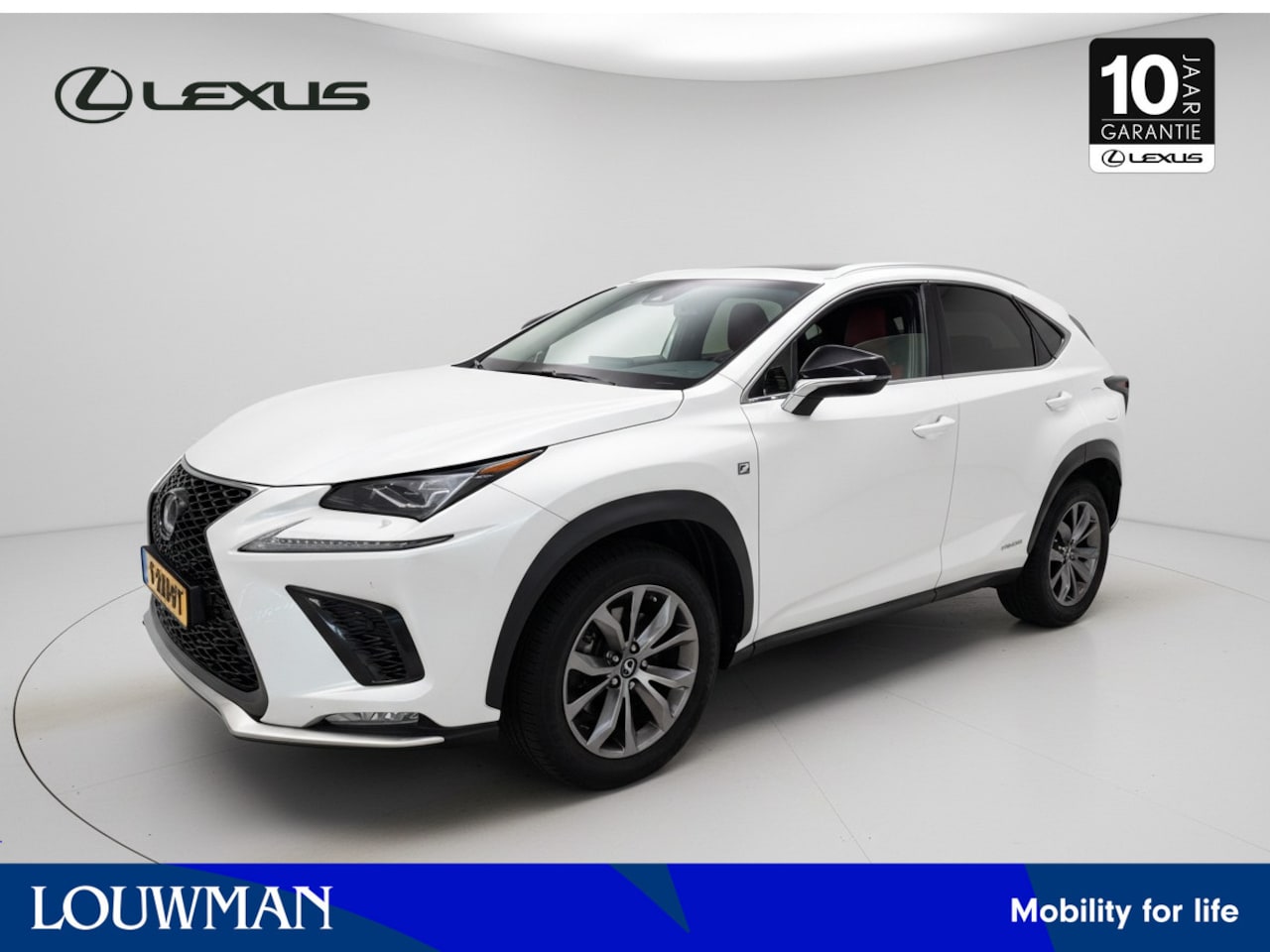 Lexus NX - 300h AWD F F SPORT Line | Carplay | Stoelverwarming | Adaptive Cruise | - AutoWereld.nl