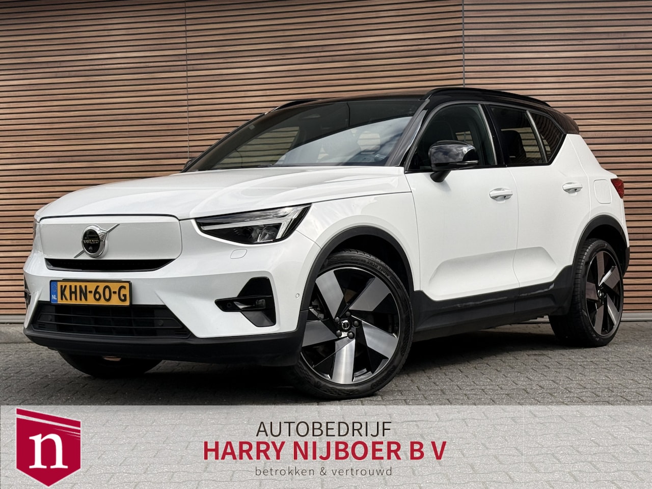 Volvo XC40 - Recharge Pro 70kwh Panoramadak / Harman/kardon / Camera - AutoWereld.nl