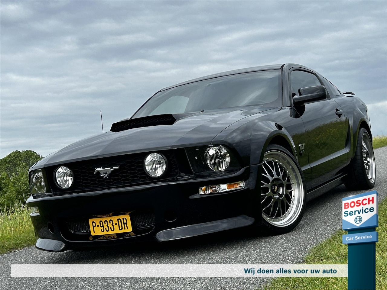 Ford Mustang - GT 4.6 V8 Borla uitlaatsysteem / cruise / leer / bbs velgen / airco / glass coating auto - AutoWereld.nl