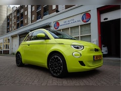 Fiat 500e - La Prima | Ultra Luxe | Leer | Panorama | Adaptive cruise + Lane | Apple Carplay | 17inck