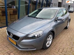 Volvo V40 - 2.0 T2 Kinetic NAVI / BLEUTOOTH / PDC