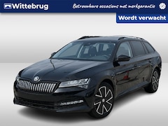 Skoda Superb Combi - 1.4 TSI DSG 218 pk iV Style / Virtual cockpit / Black Pack / Matrix verlichting / 18'' LMV