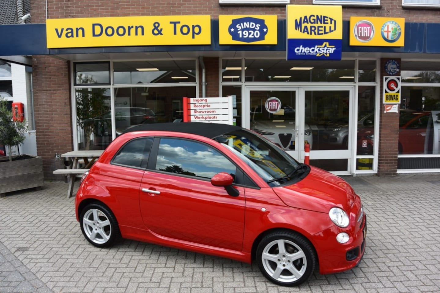 Fiat 500 - 0.9 TWINAIR Sport Cabriolet / Airco / Bluetooth - AutoWereld.nl