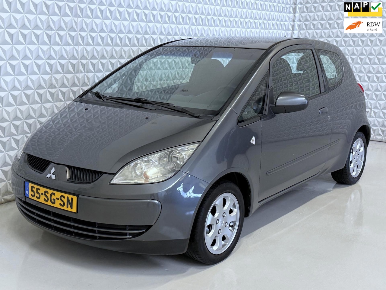 Mitsubishi Colt - 1.3 Invite Airco 144.000km (2005) - AutoWereld.nl