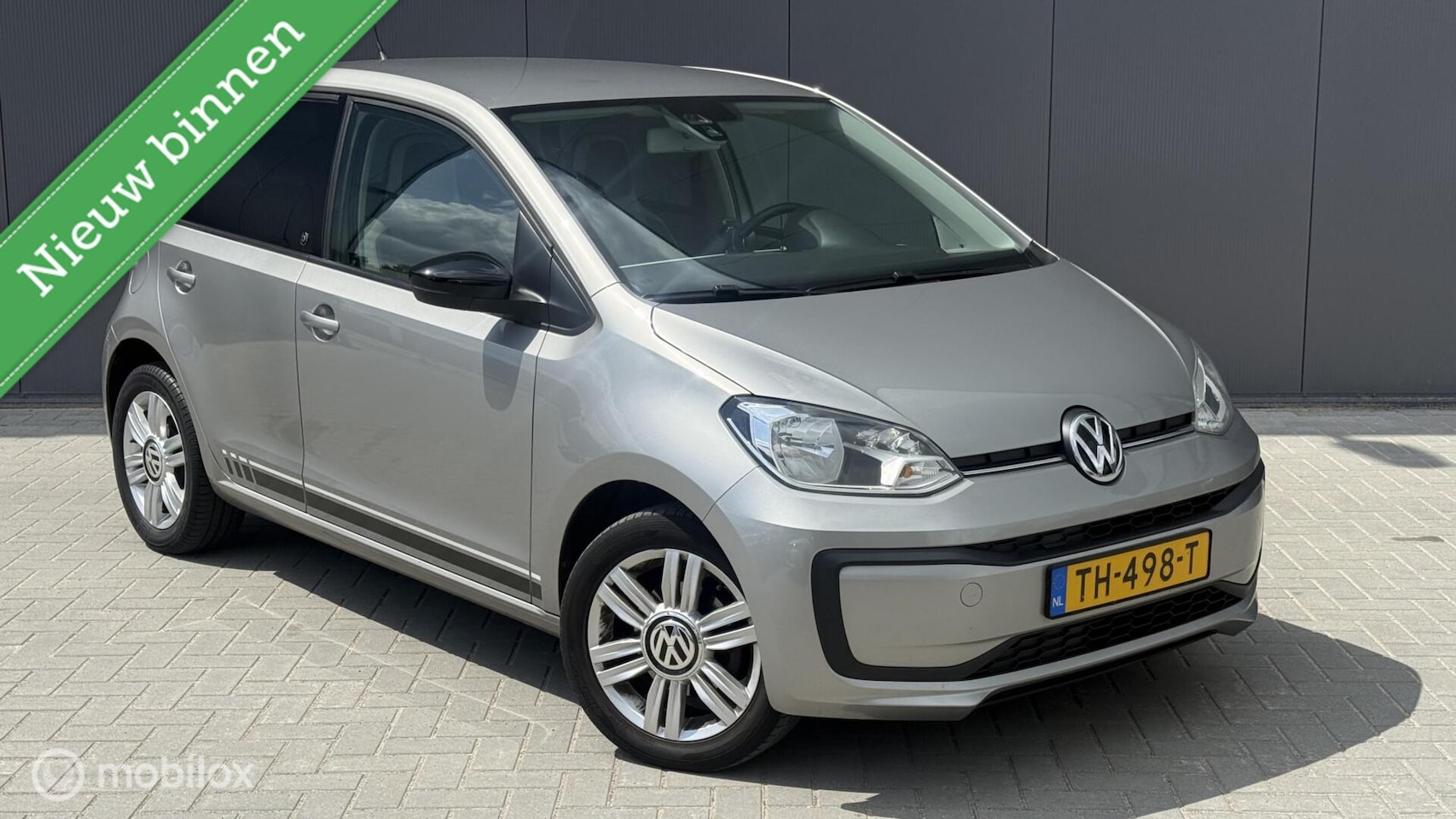 Volkswagen Up! - 1.0 BEATS/CAMERA/CRUISE/PDC - AutoWereld.nl