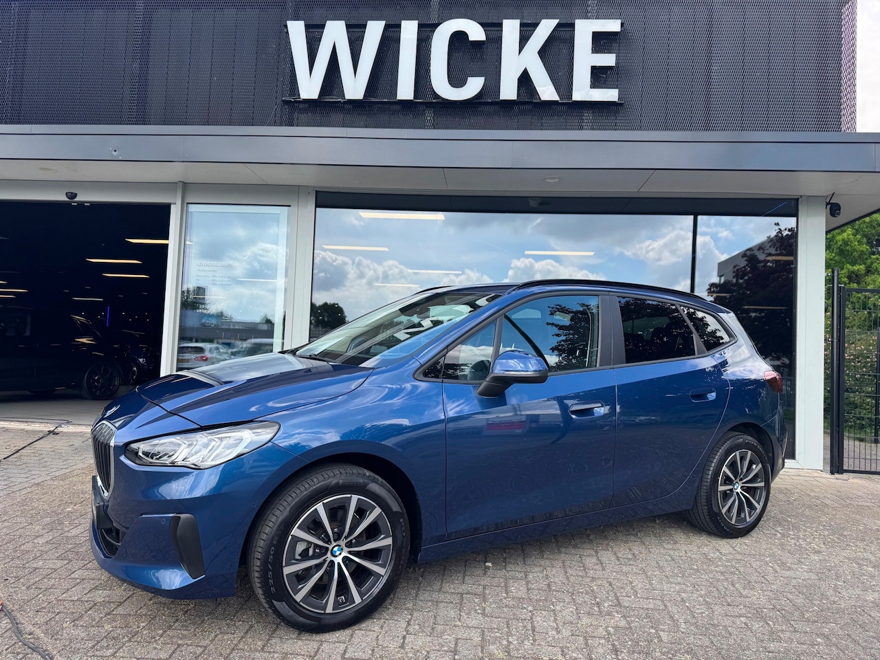 BMW 2-serie Active Tourer - 220I Automaat Led Camera Leder Navigatie - AutoWereld.nl