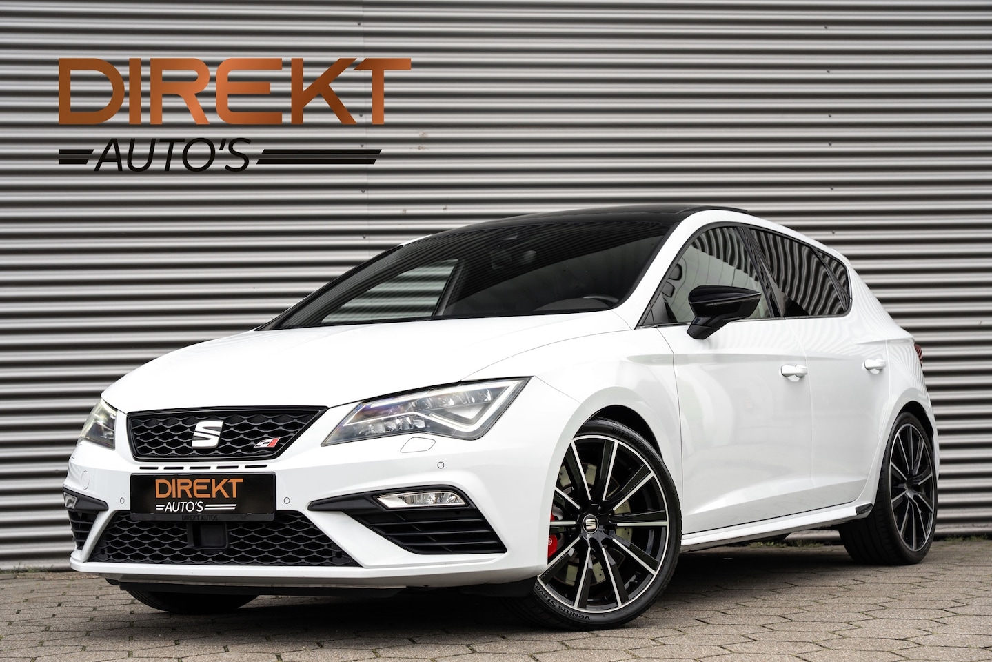 SEAT Leon - 2.0 TSI CUPRA 300 PERFORMANCE PANO BREMBO CAMERA - AutoWereld.nl