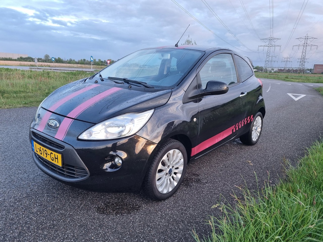 Ford Ka - 1.2 Titanium X start/stop clima - AutoWereld.nl