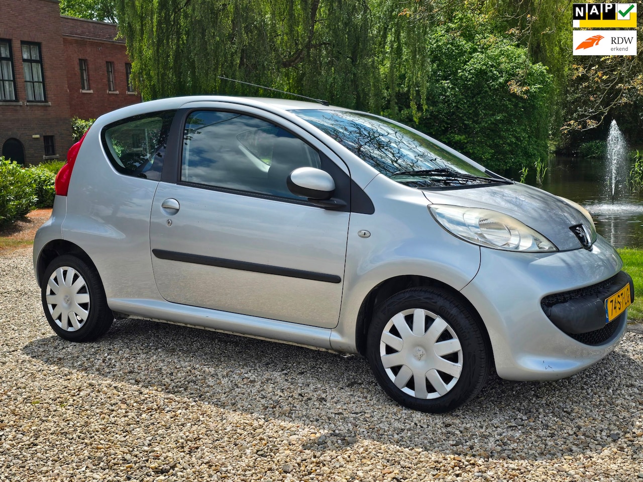 Peugeot 107 - 1.0-12V XS AIRCO *94.000km* - AutoWereld.nl