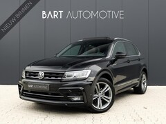 Volkswagen Tiguan - 1.4 TSI 4Motion Highline Business R|ACC|Pano|Trekhaak