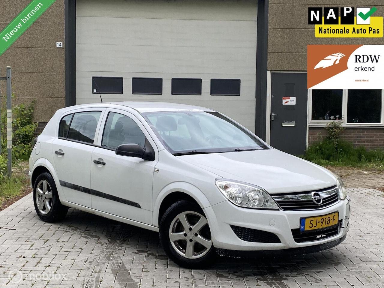 Opel Astra - 1.4 2009 Business AIRCO/ZUINIG - AutoWereld.nl