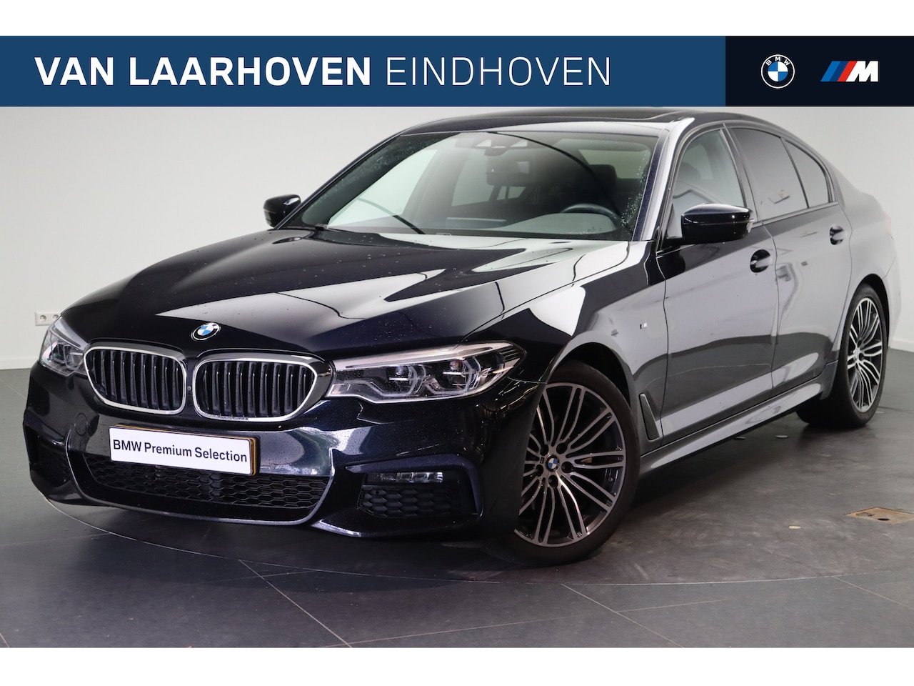 BMW 5-serie - 520i High Executive M Sport Automaat / Schuif-kanteldak / Trekhaak / Comfortstoelen / Park - AutoWereld.nl