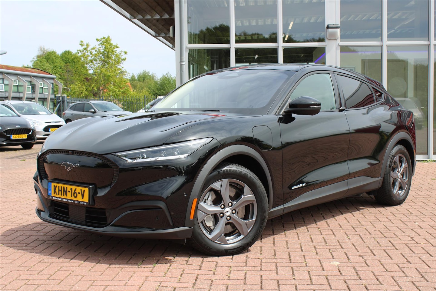 Ford Mustang Mach-E - 75kWh 269pk RWD Automaat, Technology Pack + Panoramadak - AutoWereld.nl