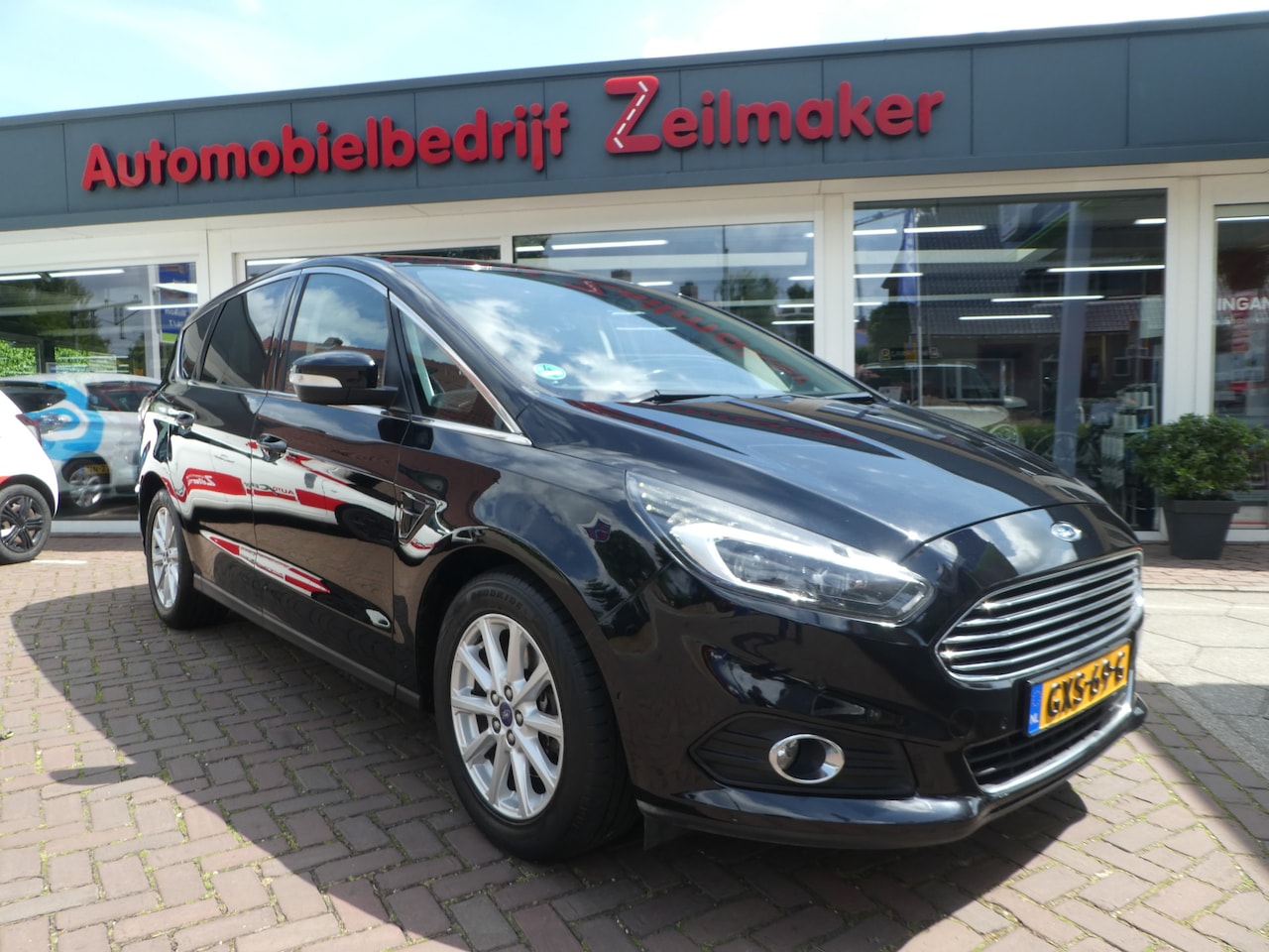 Ford S-Max - 2.0 Titanium Automaat, Elktr.A.klep+Trekhaak, Navi, Leer, Lm velgen - AutoWereld.nl