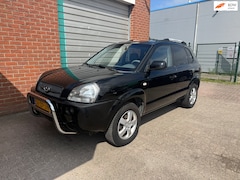 Hyundai Tucson - 2.7i V6 4WD Style automaat Bj:2005