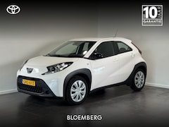 Toyota Aygo X - 1.0 VVT-i MT Play | CarPlay | Camera achter |