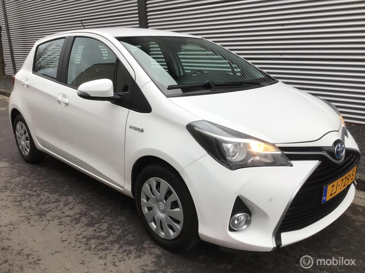 Toyota Yaris - 1.5 Hybrid Climate PDC camera all Season! - AutoWereld.nl